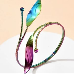NEW Women Hollow Rainbow Leaves Upper Arm Cuff  Sexy Bracelet / Bangle